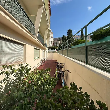 Le Grimaldi Centre De Pietonne Casino Jardins Bioves Ventilateur Plafond Menton